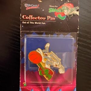 NWT Space Jam Bugs Bunny Collector Pin WinCraft